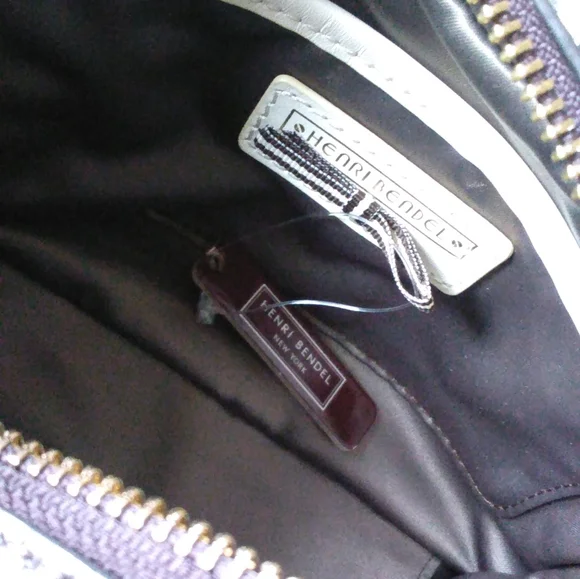 Henri Bendel Rare Snakeskin Convertible Handbag - Picture 2 of 13